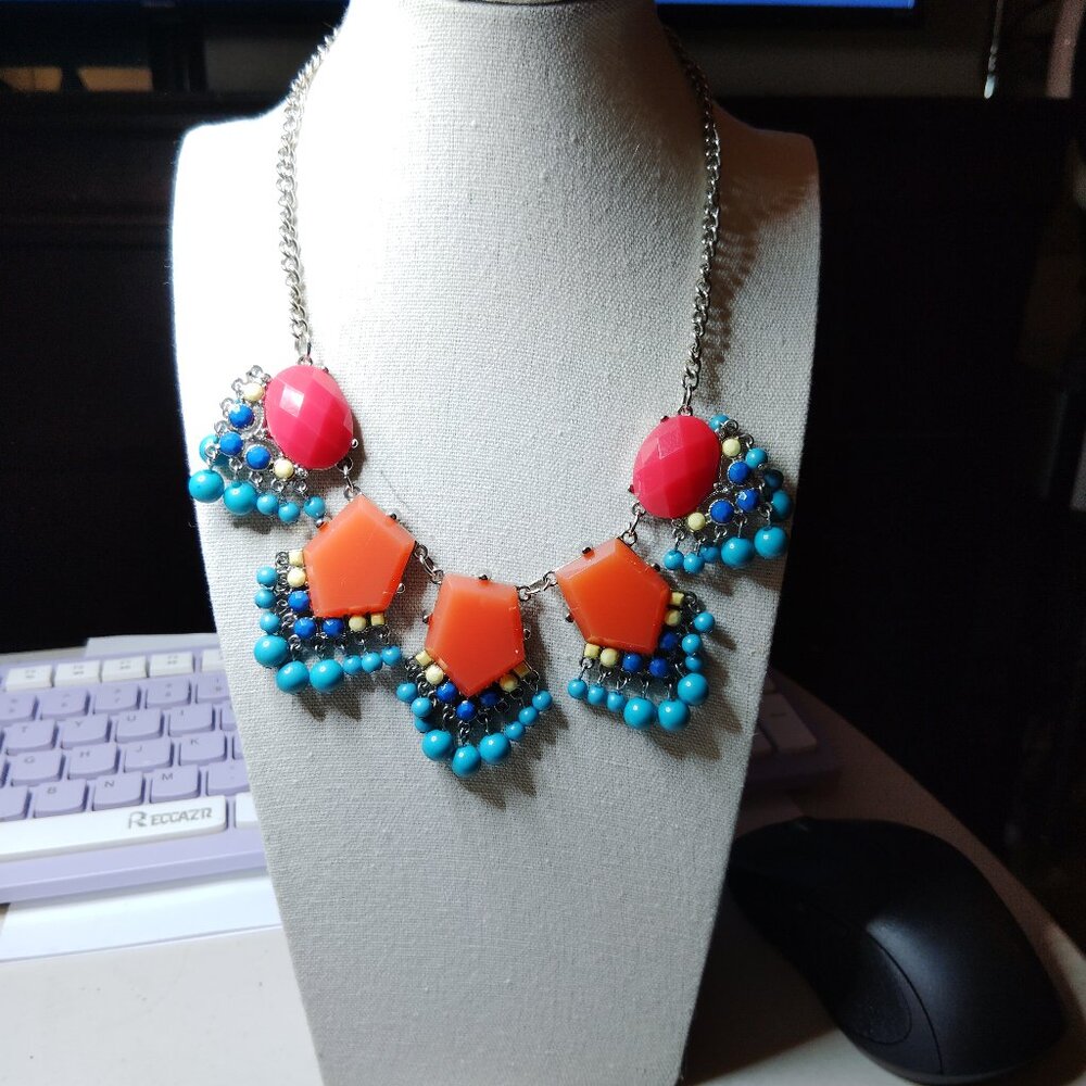 JTV Multicolor Geometric Bead Statement Necklace 15" + 2" Extender